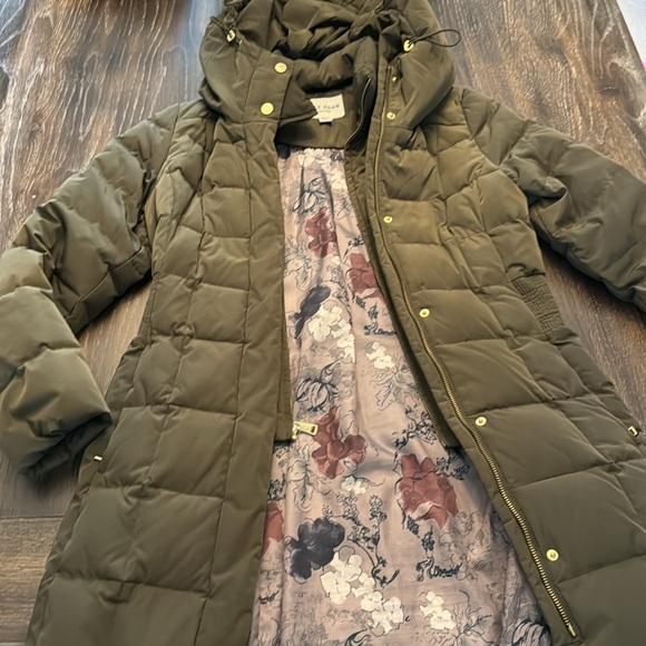🆕NWOT Women's 40" Signature Hooded Olive Taffeta Down Coat size Small - Picture 5 of 13